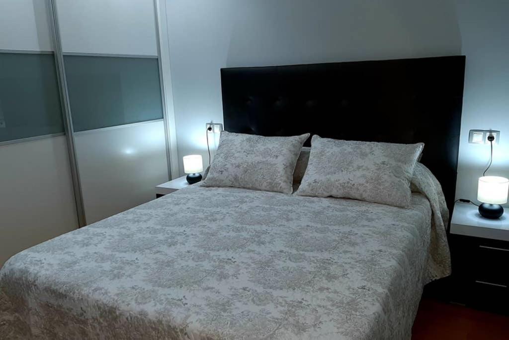 Disfrute De Sus Vacaciones Con Wifi En El Puerto De Carino Apartman Kültér fotó
