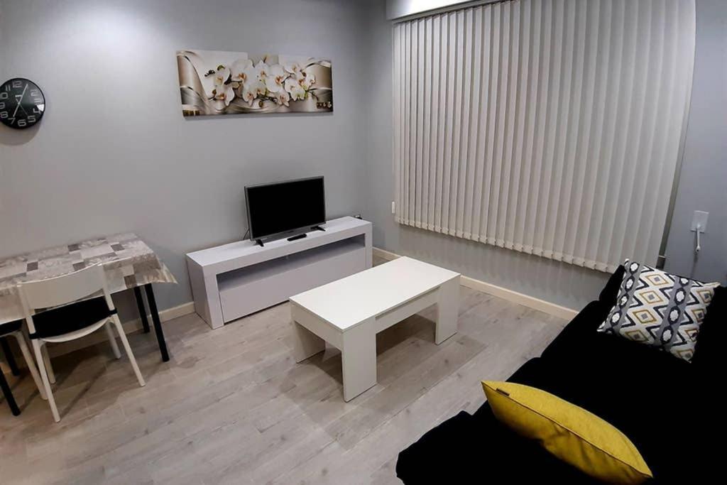 Disfrute De Sus Vacaciones Con Wifi En El Puerto De Carino Apartman Kültér fotó