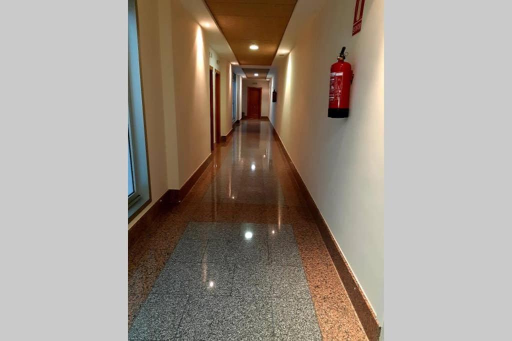 Disfrute De Sus Vacaciones Con Wifi En El Puerto De Carino Apartman Kültér fotó